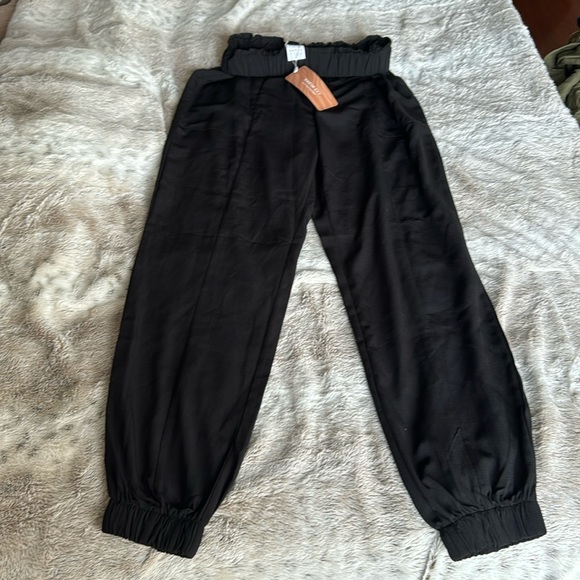 Black summer pant - Picture 1 of 3